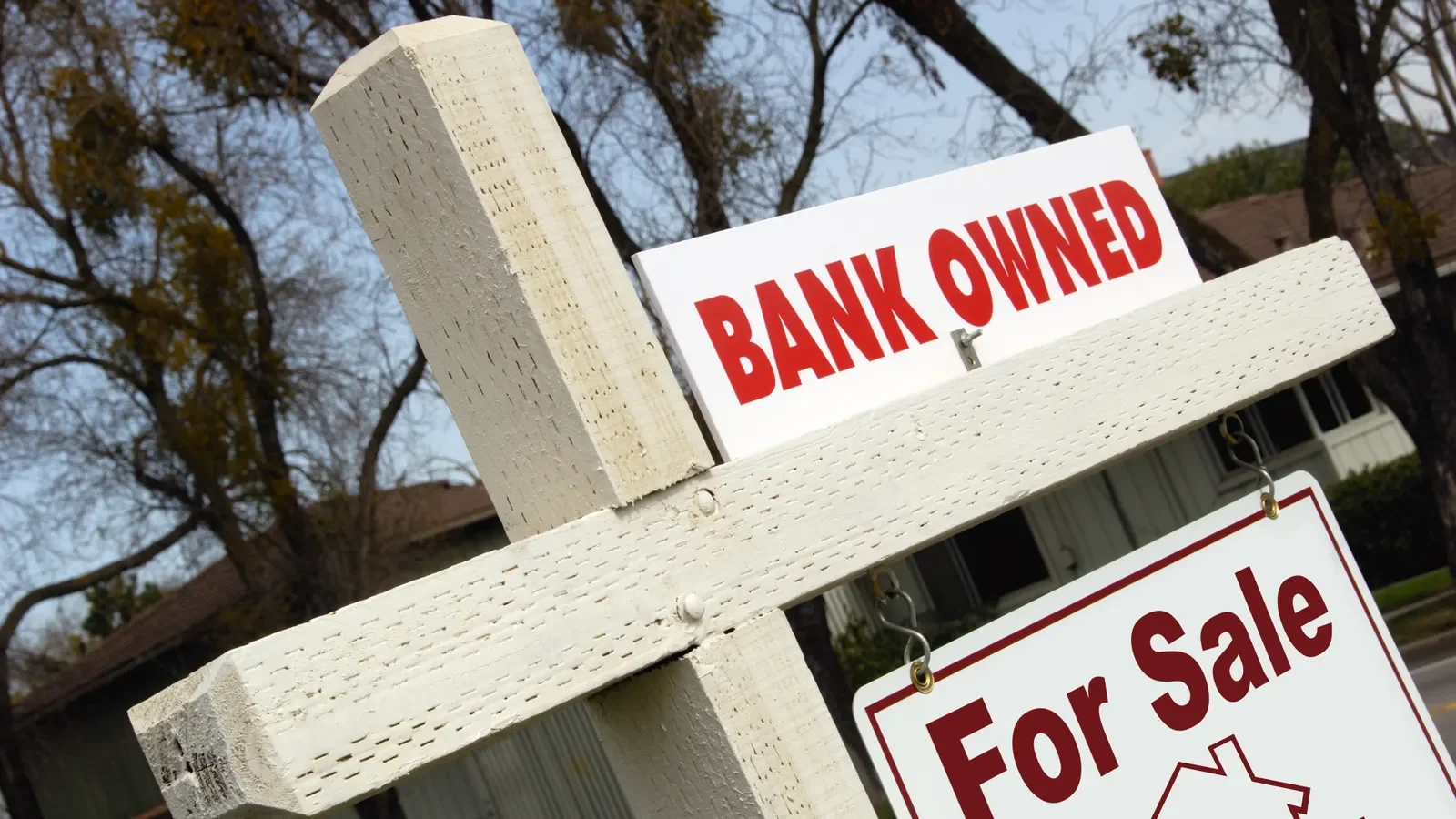 Foreclosures Rise as Multifamily Properties Enter Special Servicing in Key U.S. Markets