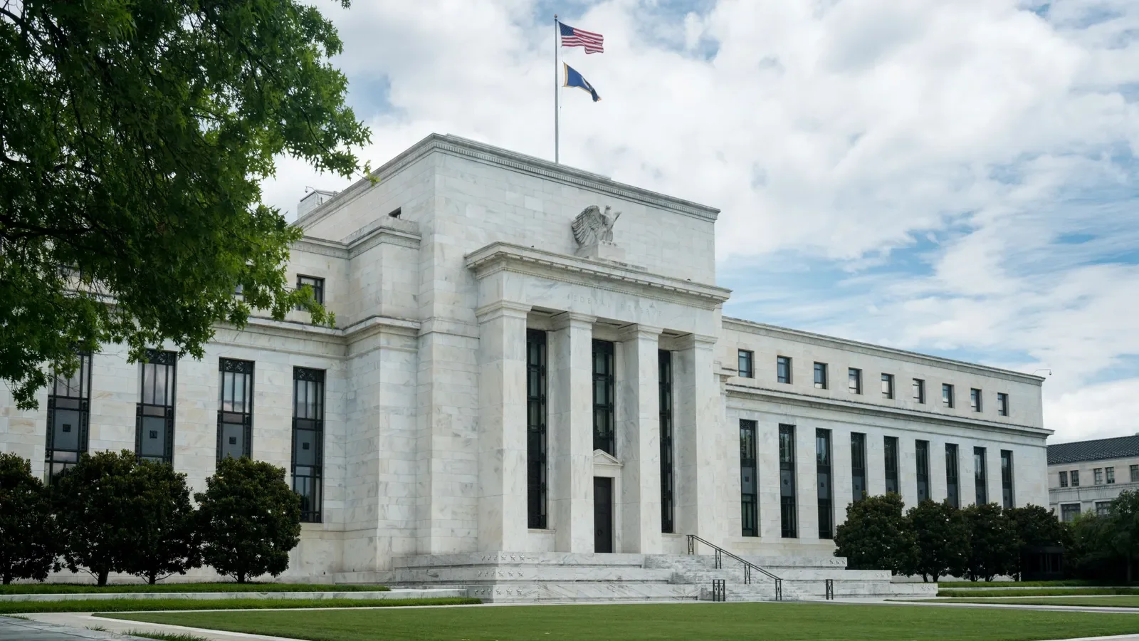 Economic Factors Multfamilies Should Monitor This Fall